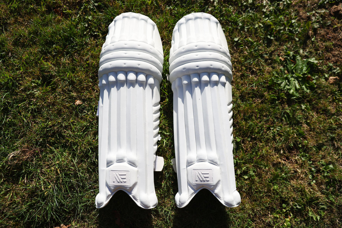NewEra Aura Batting Pads